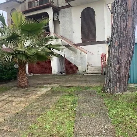 Casa Con Giardino *